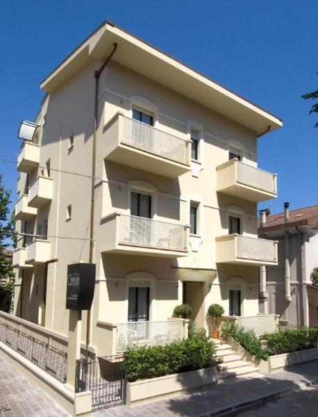 Residence Caterina Cattolica Buitenkant foto