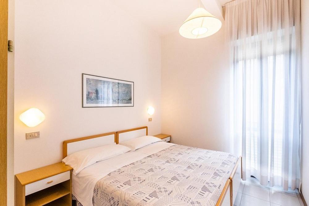 Residence Caterina Cattolica Buitenkant foto