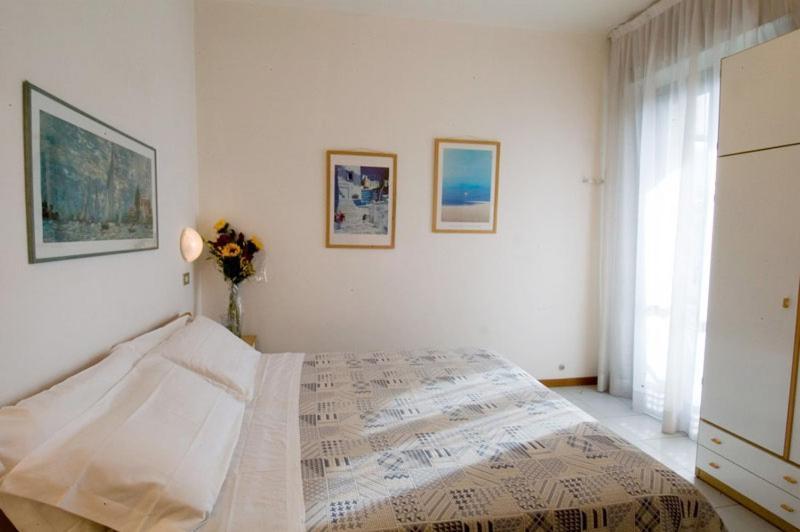 Residence Caterina Cattolica Buitenkant foto
