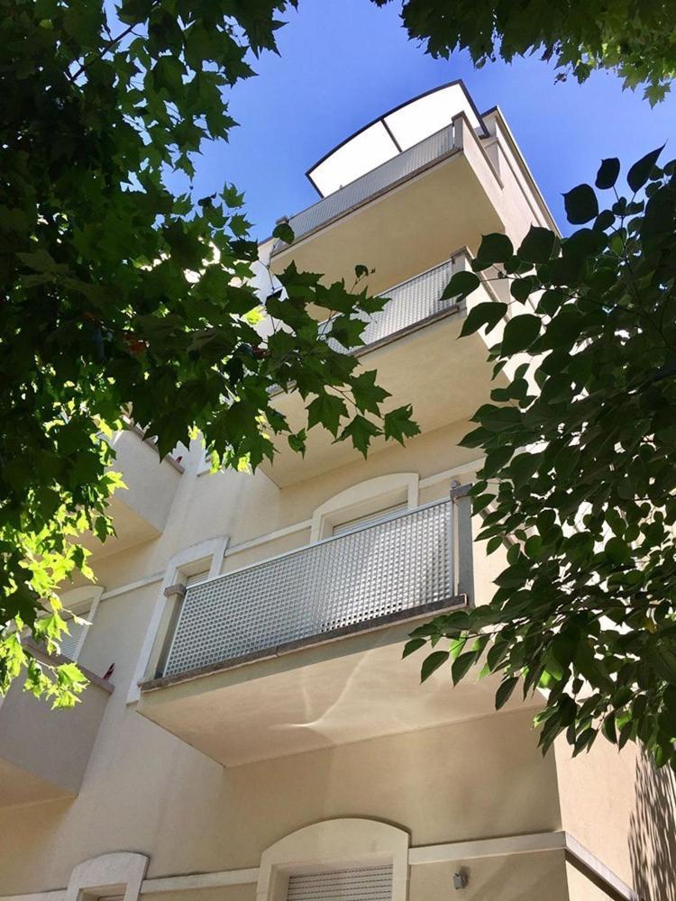 Residence Caterina Cattolica Buitenkant foto